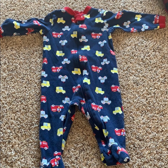 Baby boy 6 month sleepers - Picture 5 of 7